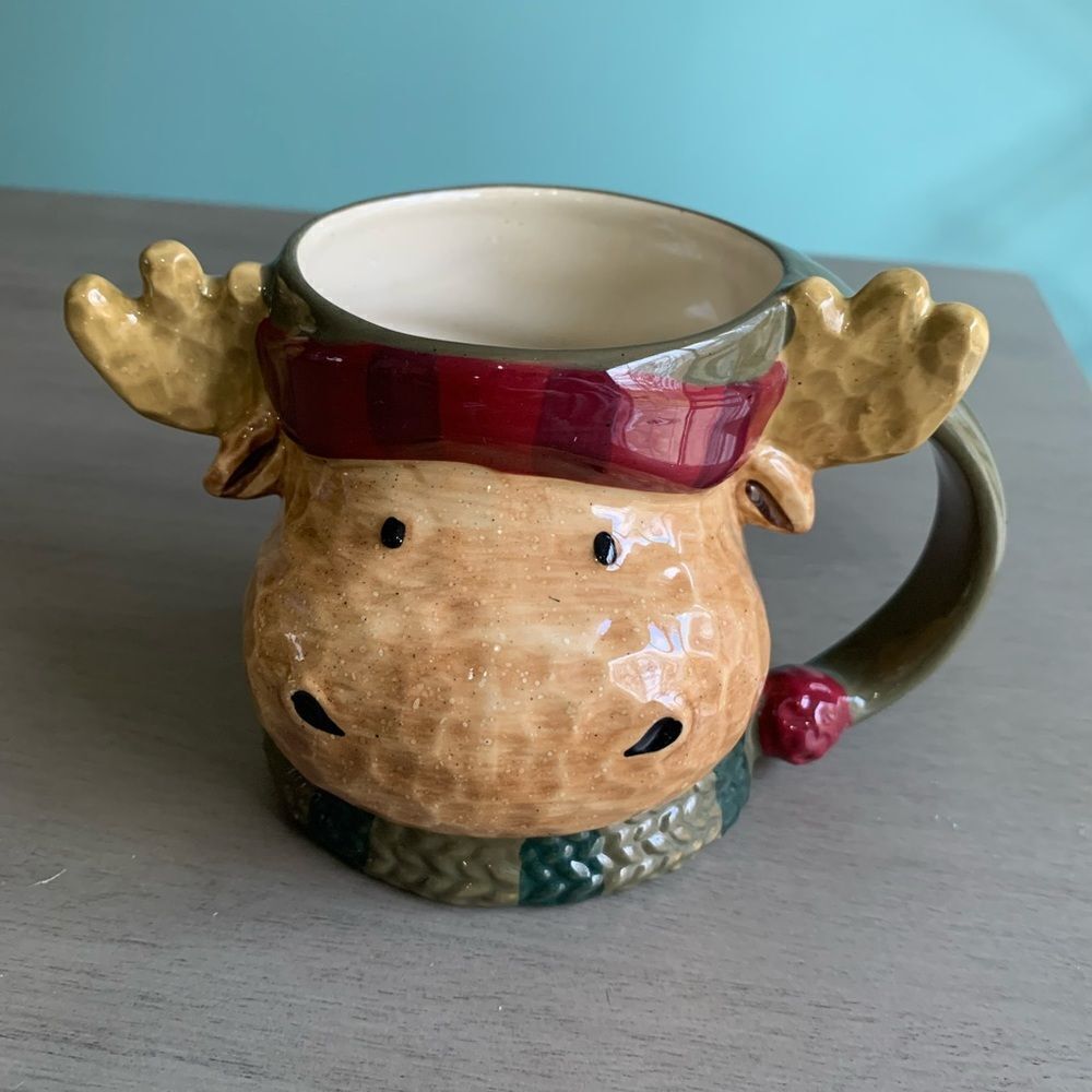 St. Nicholas Square Moose Christmas Heartland Ceramic Mug Red Green Large 3D